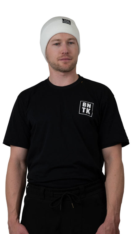 ACRYLIC BEANIE: WHITE