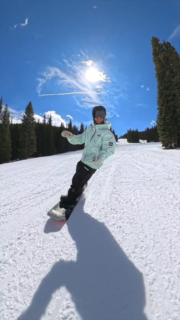Tommie · Dynamic carve · Knee touch · Mint Focus Jacket